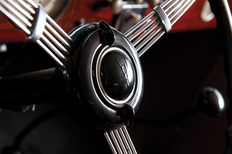  Ford DeLuxe Rumble Seat Cabriolet 1937 года  (фото 4 из 20)